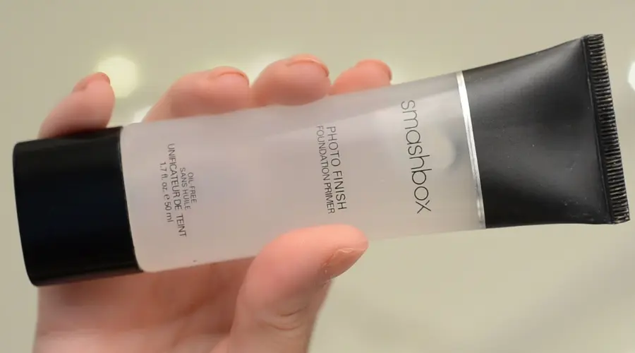 This skin-smoothing primer from Smashbox reduces the appearance of small lines and big pores