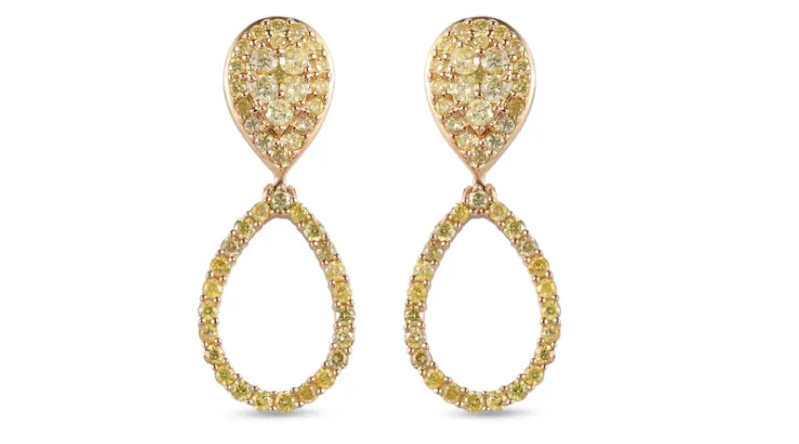 Give your ears the shiny look with the new 9K yellow gold SGL dangling earrings