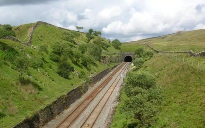 2-2025-08-25t152731786-68ac341ab30fc