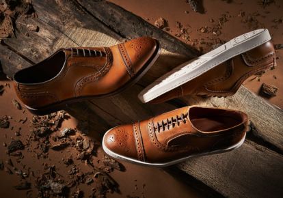 Essential Men's Shoe | neonpolice