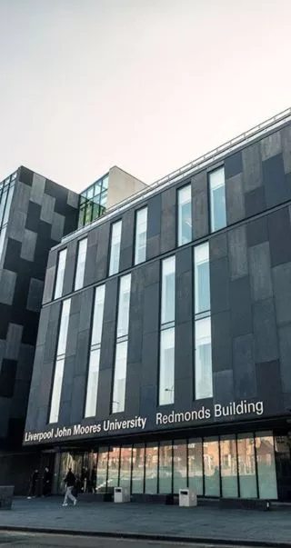 MBA in Operations Management | Neonpolice
