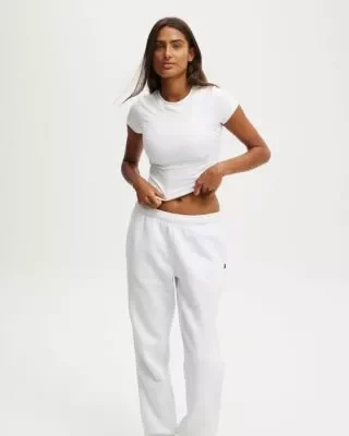 pilates activewear outfits | Neonpolice